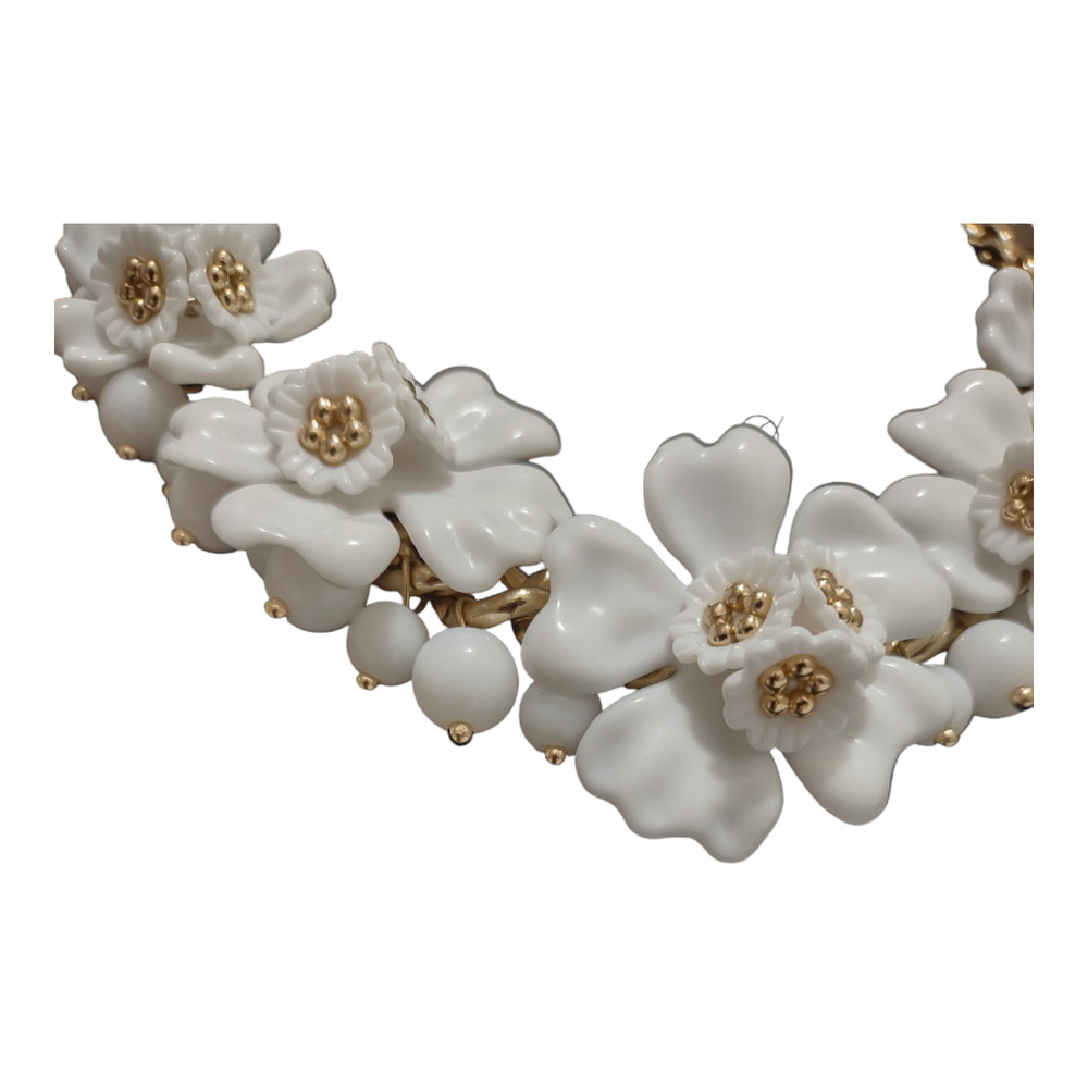 Retro Gold & White Floral Beaded Costume Necklace - Picture 9 of 9